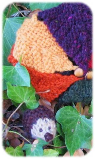 Littlest Hedgehog - FREE knitting pattern - Handwork Homeschool ©2013